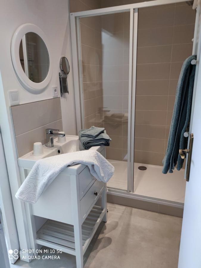Reves & Riviere Bed & Breakfast Стая снимка